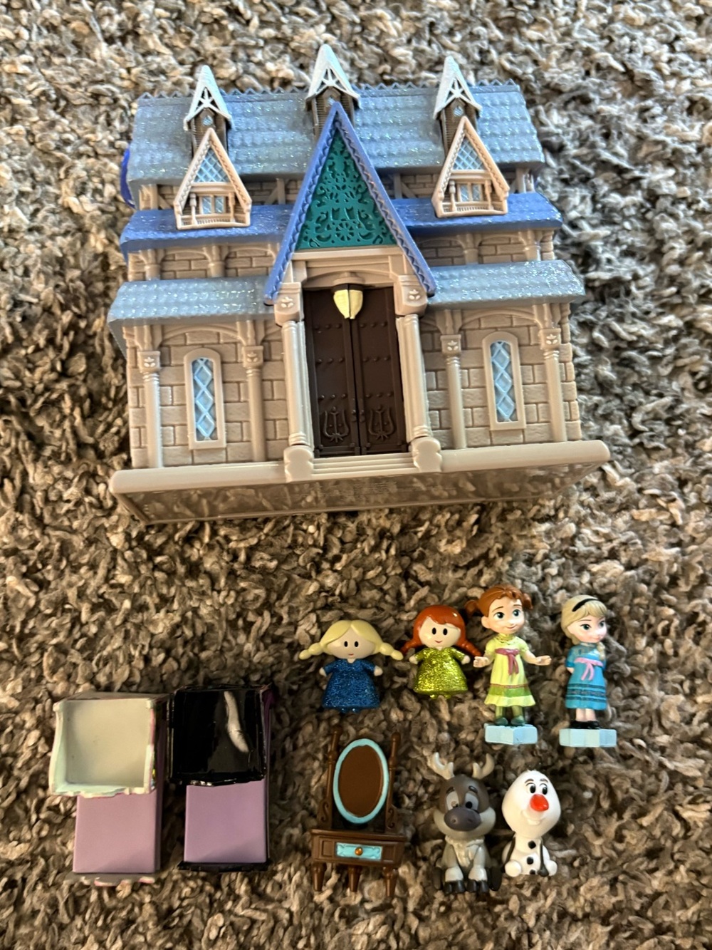 EUC Mini DISNEY Frozen Castle to go set